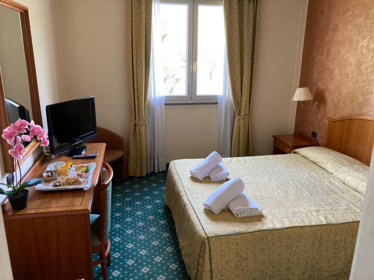 מלצו Hotel Visconti מראה חיצוני תמונה