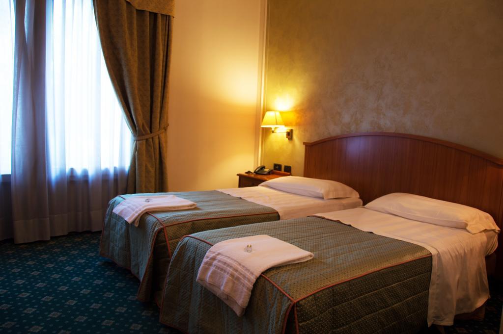 מלצו Hotel Visconti מראה חיצוני תמונה