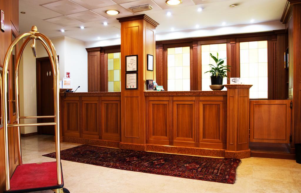 מלצו Hotel Visconti מראה חיצוני תמונה