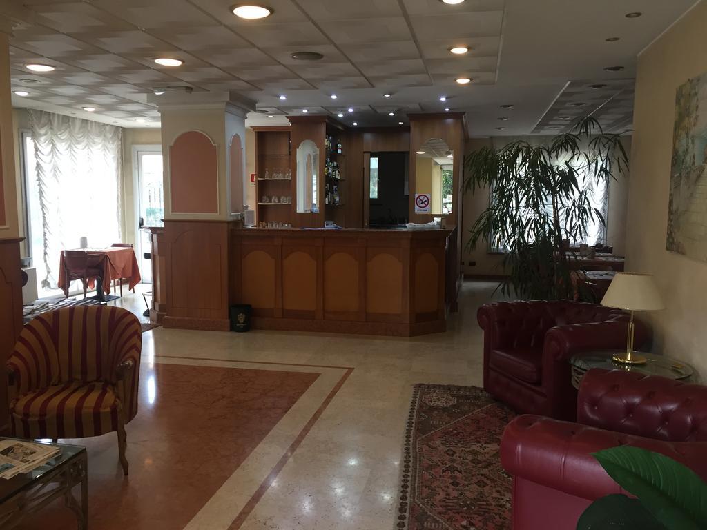 מלצו Hotel Visconti מראה חיצוני תמונה