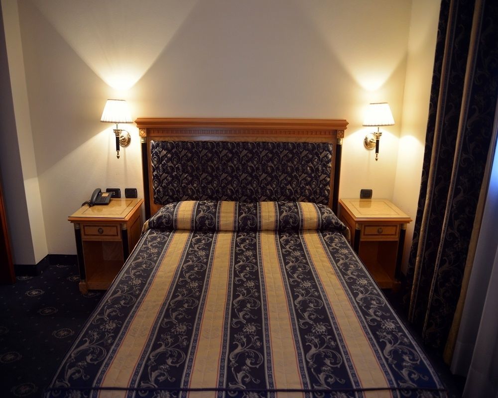 מלצו Hotel Visconti מראה חיצוני תמונה